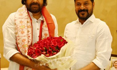 ముఖ్యమంత్రి సహాయనిధికి రూ.కోటి చెక్కు అందజేసిన పవన్​కళ్యాణ్