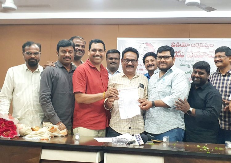 ఆకర్షించిన టీయూడబ్ల్యూజే పోరాటాలు