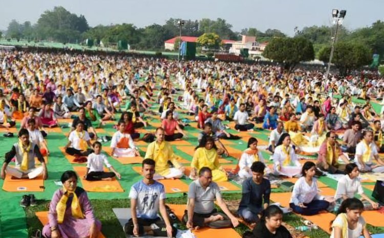 5 లక్షల మందితో యోగా మెగా ఈవెంట్...