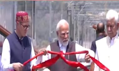 చీనాబ్ వంతెన, కత్రా-శ్రీనగర్ వందే భారత్ ఎక్స్‌ప్రెస్‌ రైలుప్రారంబించిన్న ప్రధాని మోదీ