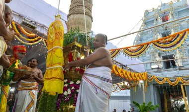 ధ్వజారోహణంతో వైభవంగా ప్రారంభమైన శ్రీ ప్రసన్న వేంకటేశ్వరస్వామివారి బ్రహ్మోత్సవాలు