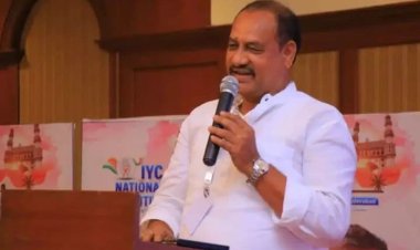 బీసీలలో ఐక్యత లోపించింది : టీపీసీసీ చీఫ్‌