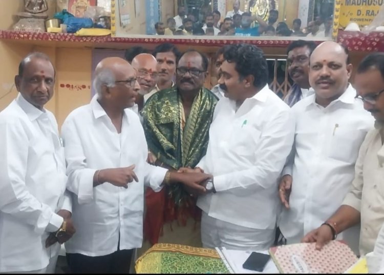 గౌలిపురా శ్రీ మహంకాళి  మాతేశ్వరి  భారతమాత  దేవాలయ అధ్యక్షుడుగా మూడవ సారి ఎన్నికైన ఎర్మని. కైలాష్