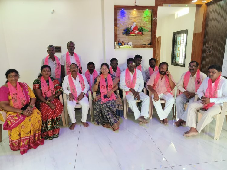 ఇచ్చిన హామీలను నెరవేర్చకుండా ప్రజలను మోసం చేస్తున్న రేవంత్ సర్కార్