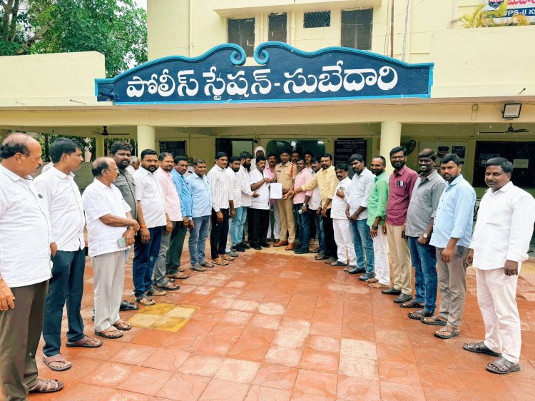 సీఎం రేవంత్ రెడ్డి పై సుబేదారి పోలీస్ స్టేషన్ లో దళిత నేతల ఫిర్యాదు