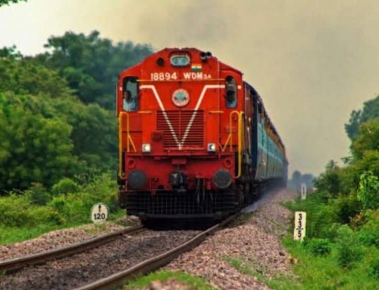 జూలై 1 నుంచి పెరగనున్న రైల్వే చార్జీలు...ఆరేళ్ల తర్వాత పెంపు