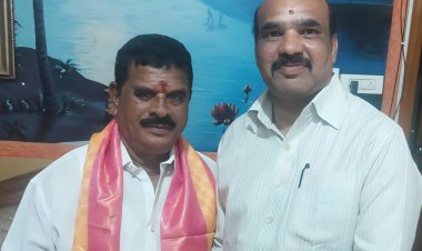 ఉప్పుగూడ బోనాలలో పాల్గొనాలని స్వామి గౌడ్ కు ఆహ్వానం