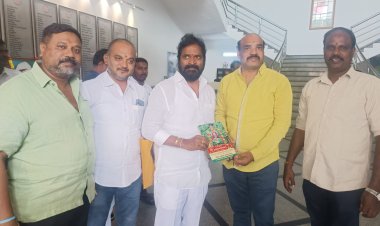 ఉప్పుగూడ బోనాల ఉత్సవాలలో పాల్గొనాలని మాజీ మంత్రి శ్రీనివాస్ గౌడ్ కు ఆహ్వానం