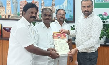 లాల్ దర్వాజా బోనాల ఉత్సవాలకు కమిషనర్ కు ఆహ్వానం