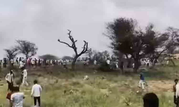 రాజస్థాన్‌లో కుప్పకూలిన యుద్ధ విమానం.. ఒకరు మృతి