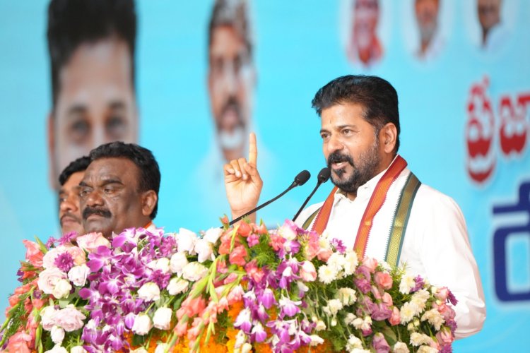 బీఆర్ఎస్ హయాంలో బెల్ట్ షాపులు తప్ప.. రేషన్ షాపులు తెరవలేదు : సీ ఎం రేవంత్ రెడ్డి