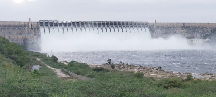 సాగర్ కు భారీ వరద పోటు